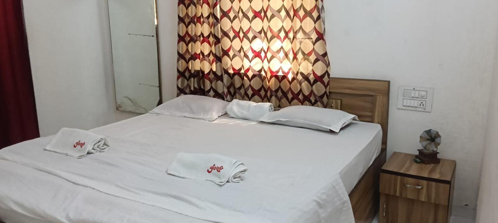 Junglee Nest Holiday Home & Huts ماهاباليشوار الغرفة الصورة
